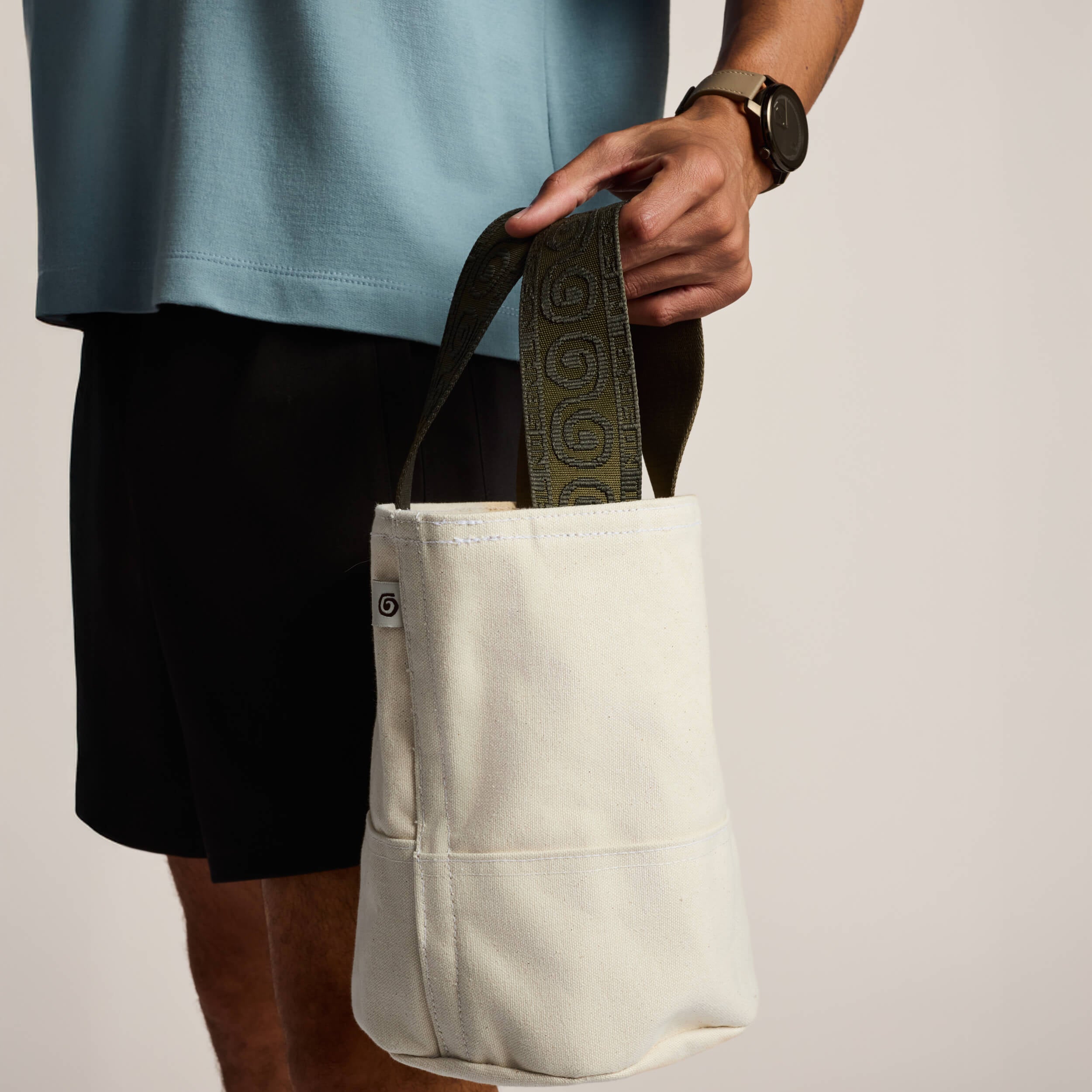 Tote_SizeS_CanvasLifestyle.jpg